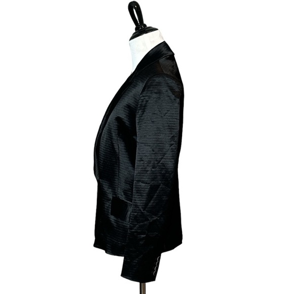 THEYSKENS THEORY JUX SATEEN CROPPED LONG SLEEVE BLACK BLAZER - Picture 7 of 15